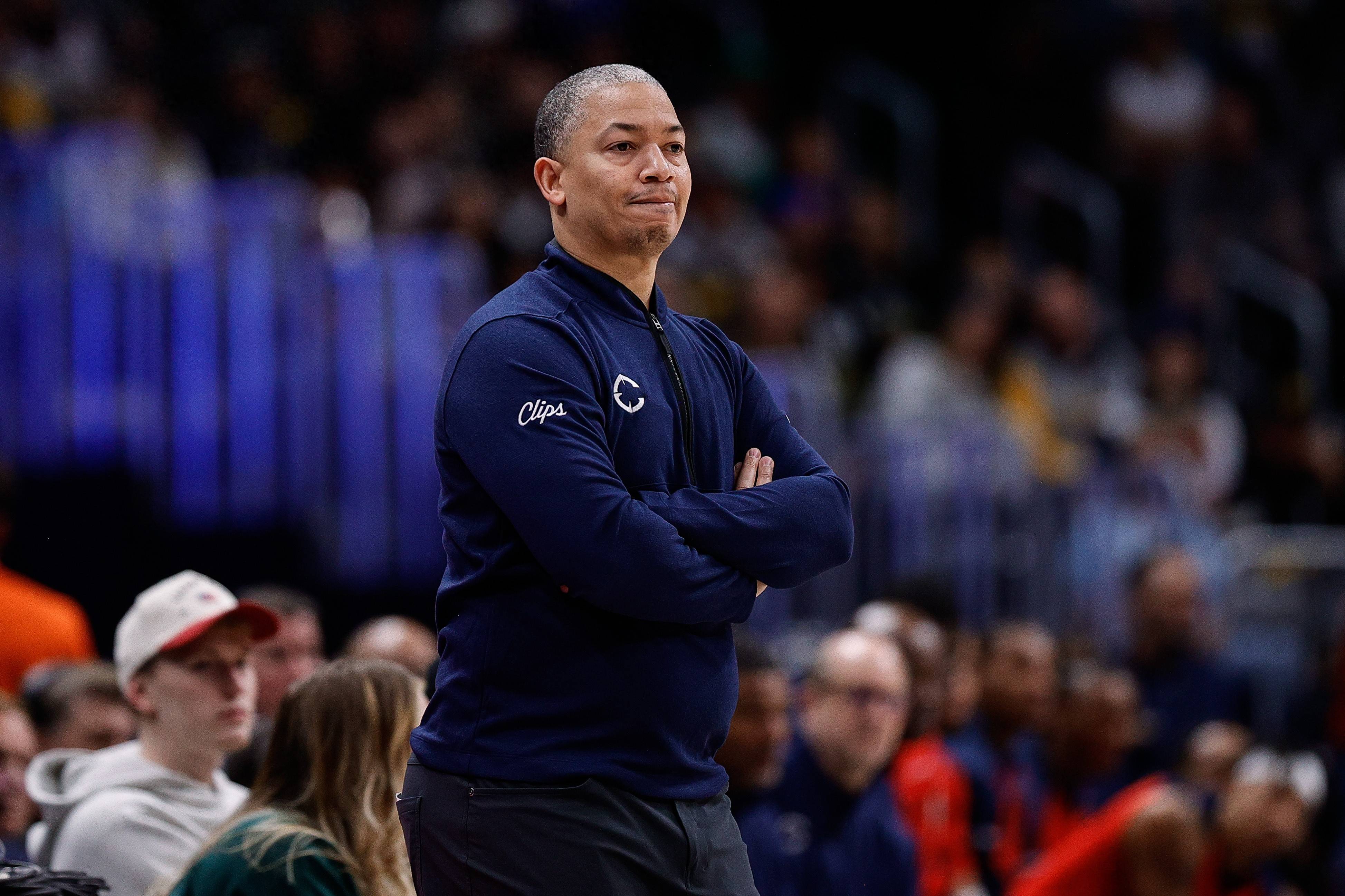 爱游戏官方入口-快船队将战小牛，挑战主场之战需要全力以赴