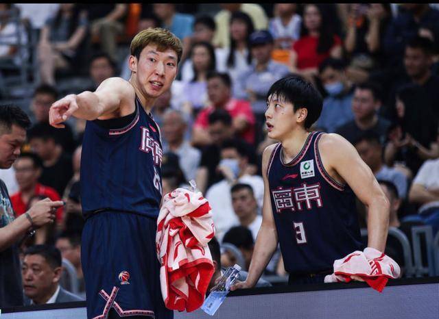 爱游戏娱乐-强强对决！实力雄厚球队相互对抗的简单介绍