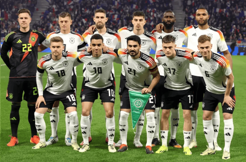 爱游戏在线-紧张刺激的欧国联比赛中，比分胜负难以预料的简单介绍