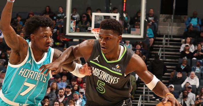 黄蜂客场输球，主教练表达失望的简单介绍