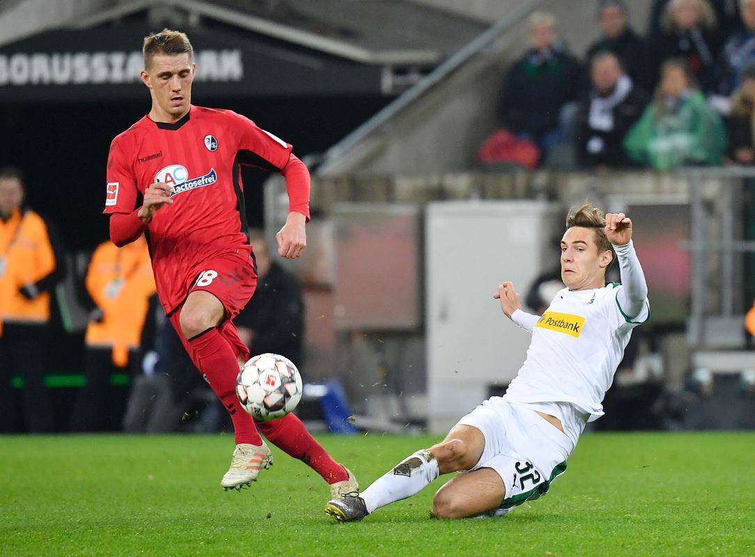 爱游戏体育-三连败之后的门兴格拉德巴赫寻找机会翻身的简单介绍