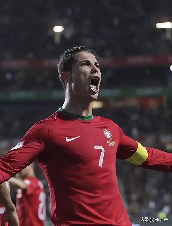 德国中场被授予年度最佳球员称号 德国中场被授予年度最佳球员称号