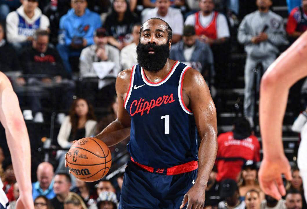 爱游戏官方入口-关于快船遭遇困境，球队整体实力有待提升的信息