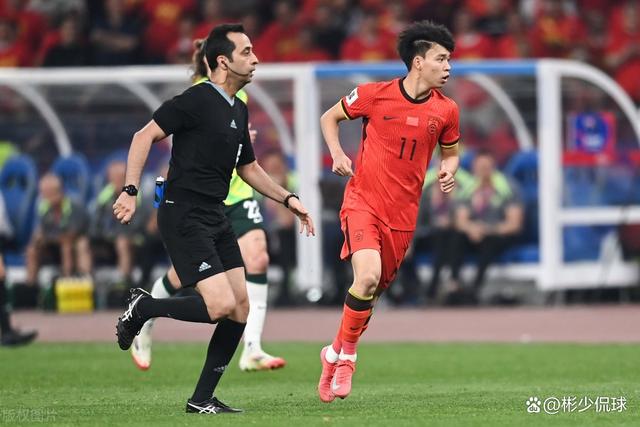 爱游戏在线-意外发生！中超豪门惨遭逆转，球迷心情沮丧