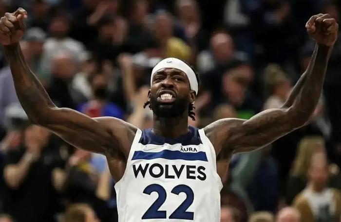 爱游戏下载-沃尔夫斯堡球员努力备战莱比锡红牛