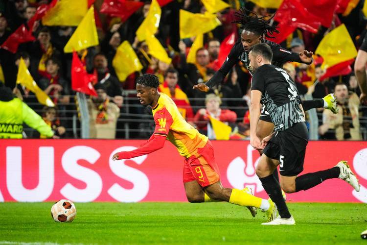 爱游戏大厅-弗赖堡球员因伤长时间休战，对球队影响巨大