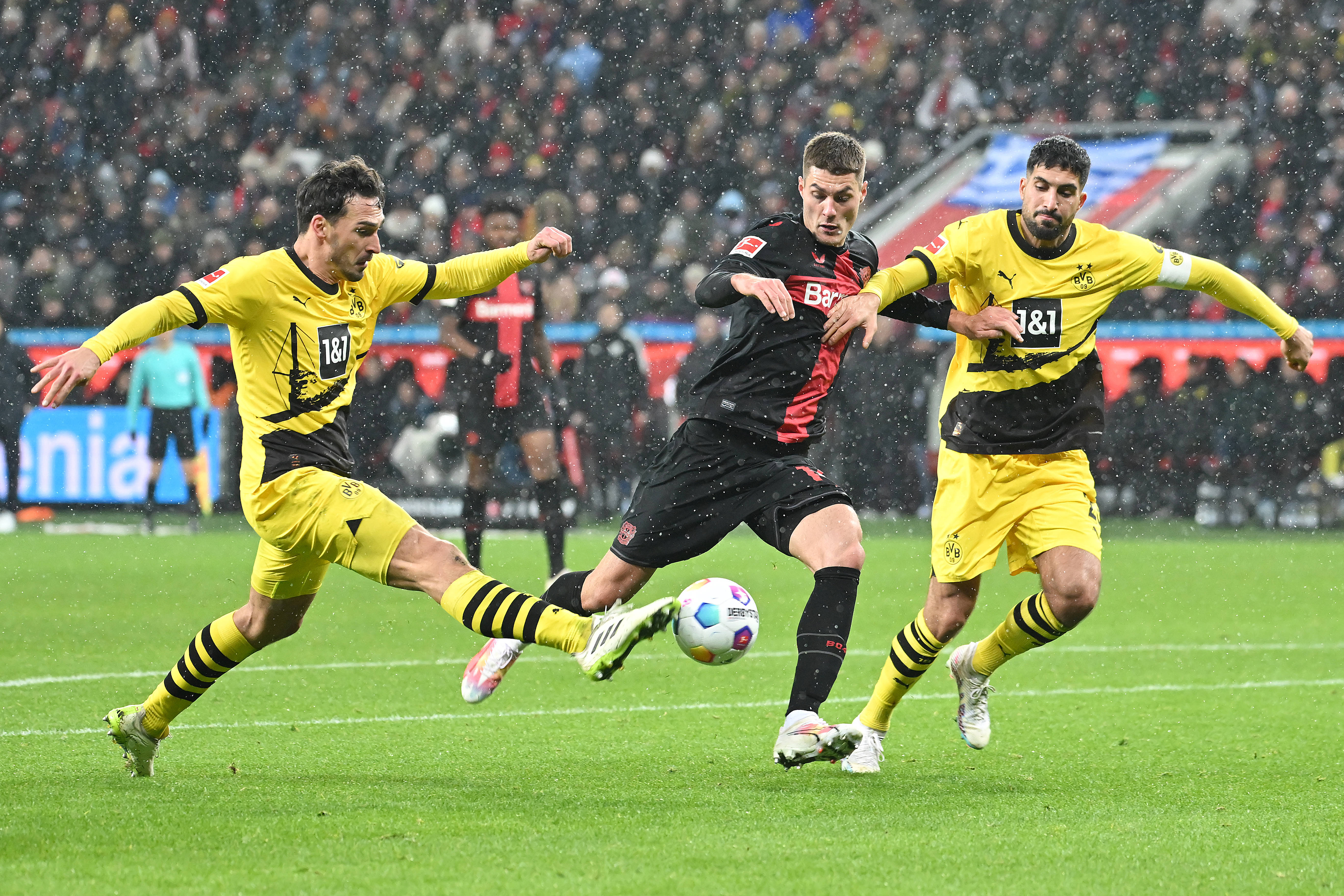 勒沃库森队成功击败对手迈向胜利之路 勒沃库森队成功击败对手迈向胜利之路