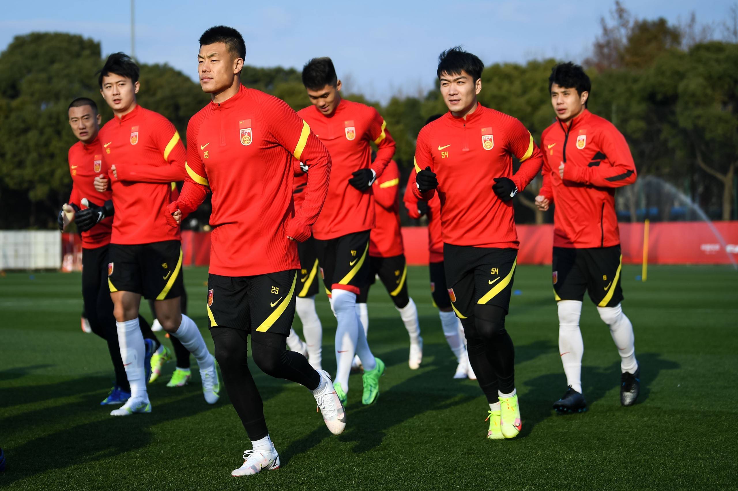 国内球员在国际大赛中展现出色表现,备受瞩目 国内球员在国际大赛中展现出色表现,备受瞩目