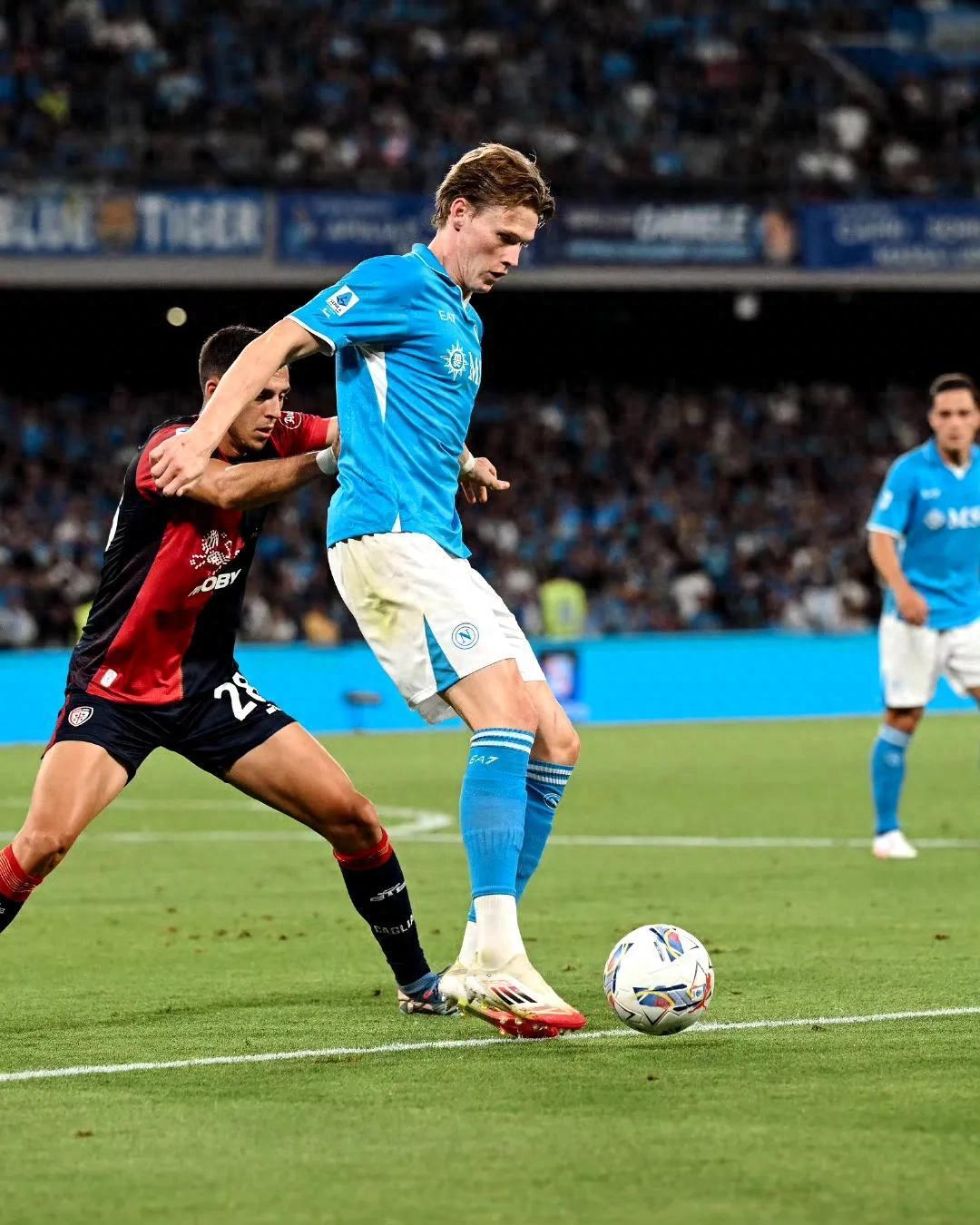 那不勒斯队长受伤,球队整体实力受损的简单介绍 那不勒斯队长受伤,球队整体实力受损的简单介绍