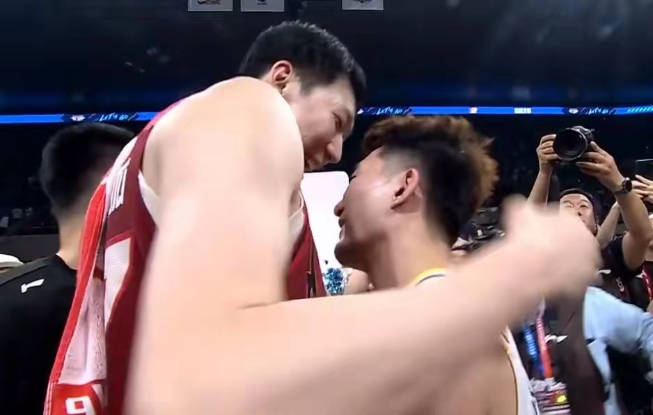 爱游戏娱乐-广厦队再战深圳，取得胜利晋级季后赛关键比赛