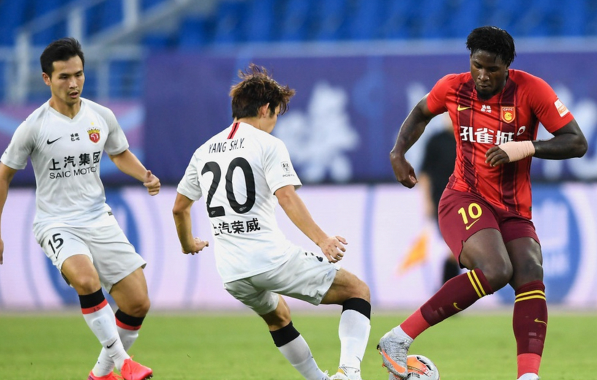 青岛黄海客场战平河北华夏幸福,保持不败 青岛黄海客场战平河北华夏幸福,保持不败