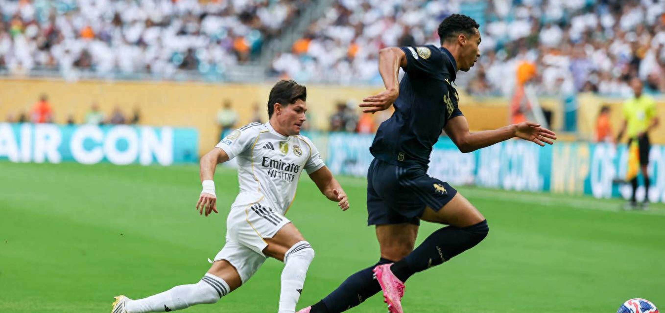 爱游戏下载-尤文图斯落败，意甲劲旅遭受重挫