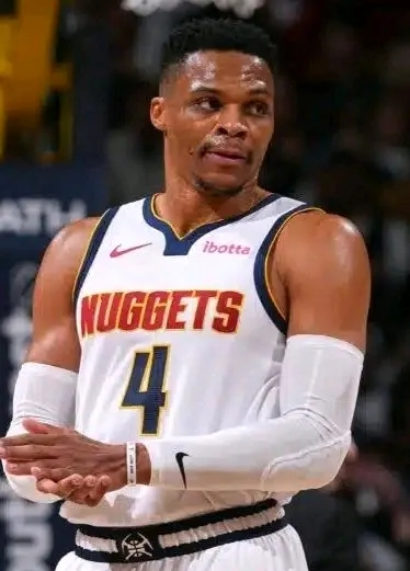 爱游戏-国王队近期反弹势头强劲，朝着季后赛进发的简单介绍