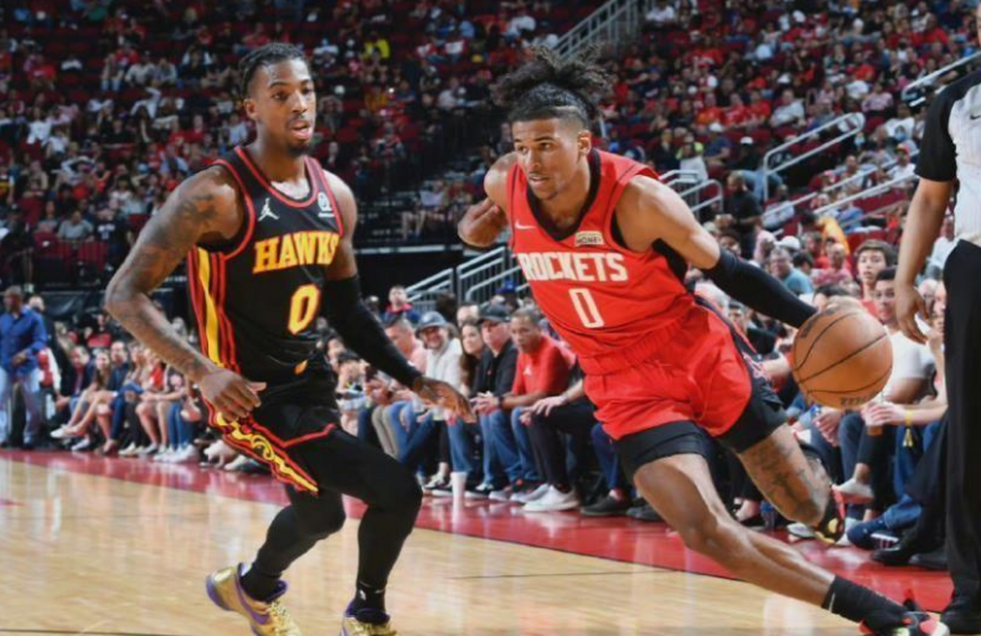 爱游戏娱乐-火箭队主场大胜太阳队，取得三连胜