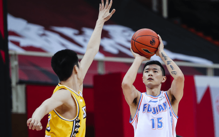 福建队逆转辽宁队,乔治扛起全队 福建队逆转辽宁队,乔治扛起全队