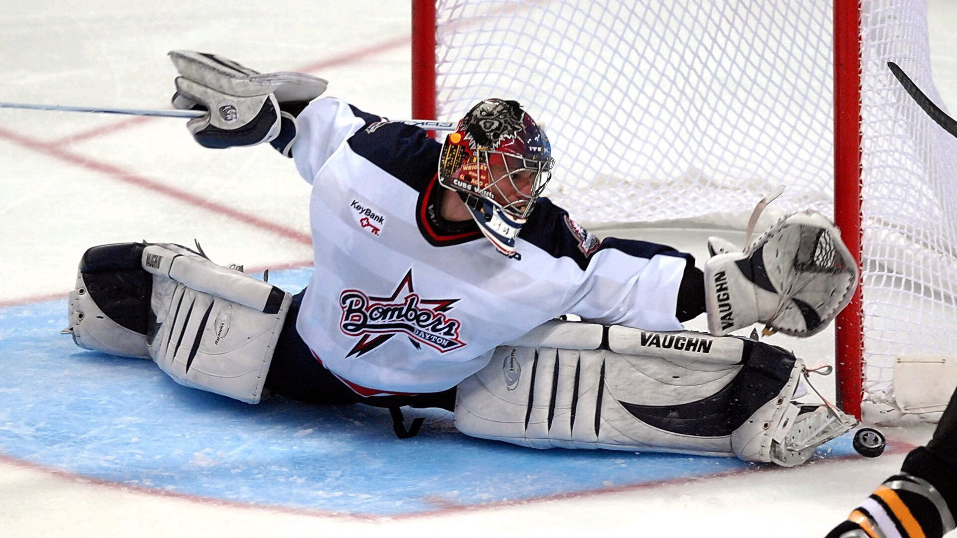 爱游戏娱乐-旧神黄昏与新生狂欢，本泽马落选与牙买加绝杀之夜的双重奏