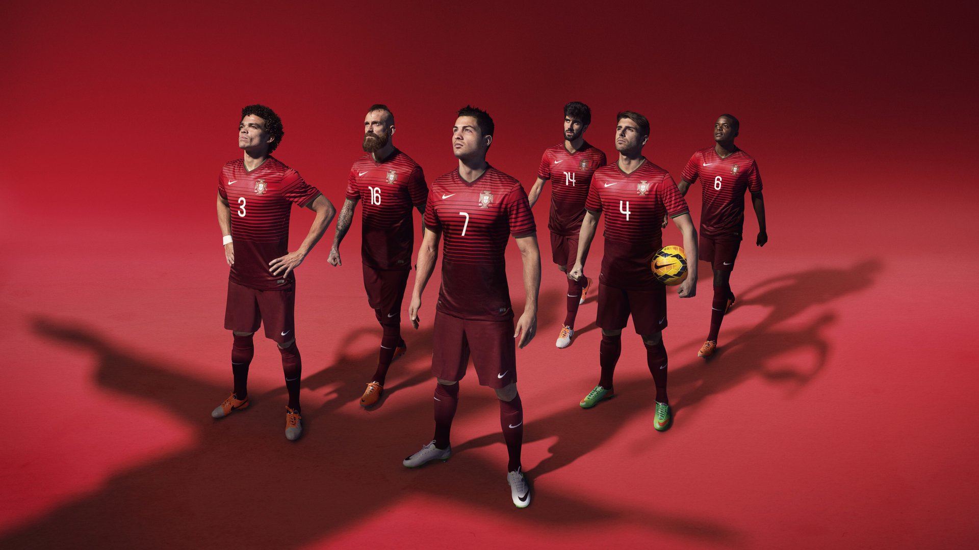 美加墨世界杯焦点战,尤文系球星领衔意大利鏖战加纳,绿茵场上的史诗对决